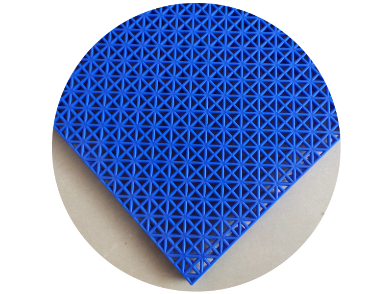 九游会俱乐部：珠海电动轿车上牌